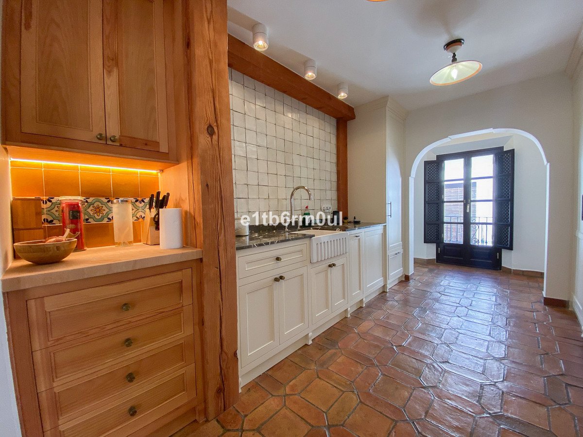 4 Bed Townhouse in The Golden Mile
