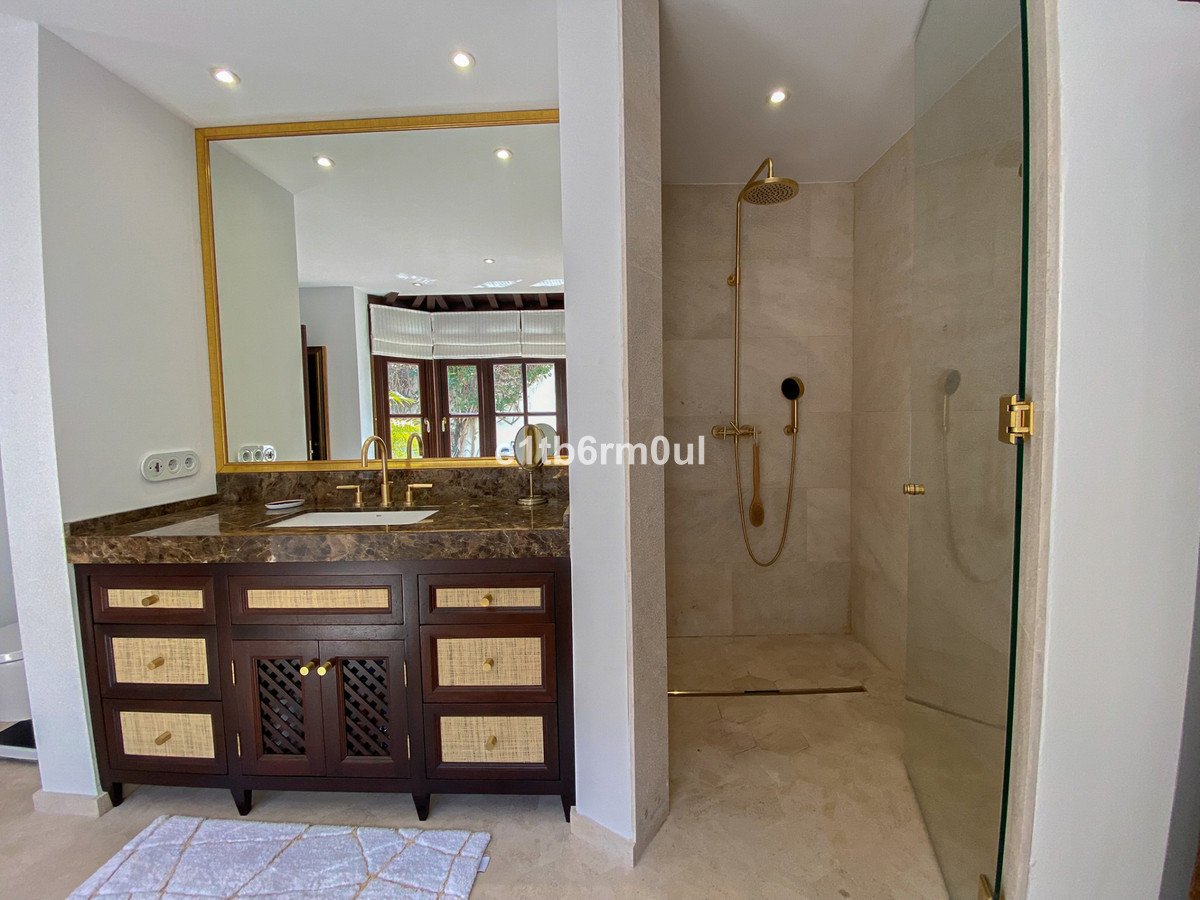 4 Bed Townhouse in The Golden Mile