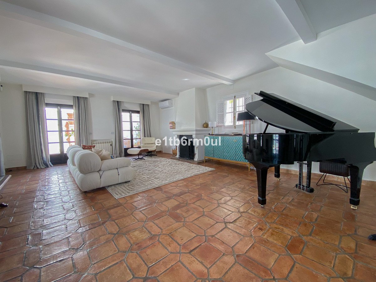 4 Bed Townhouse in The Golden Mile
