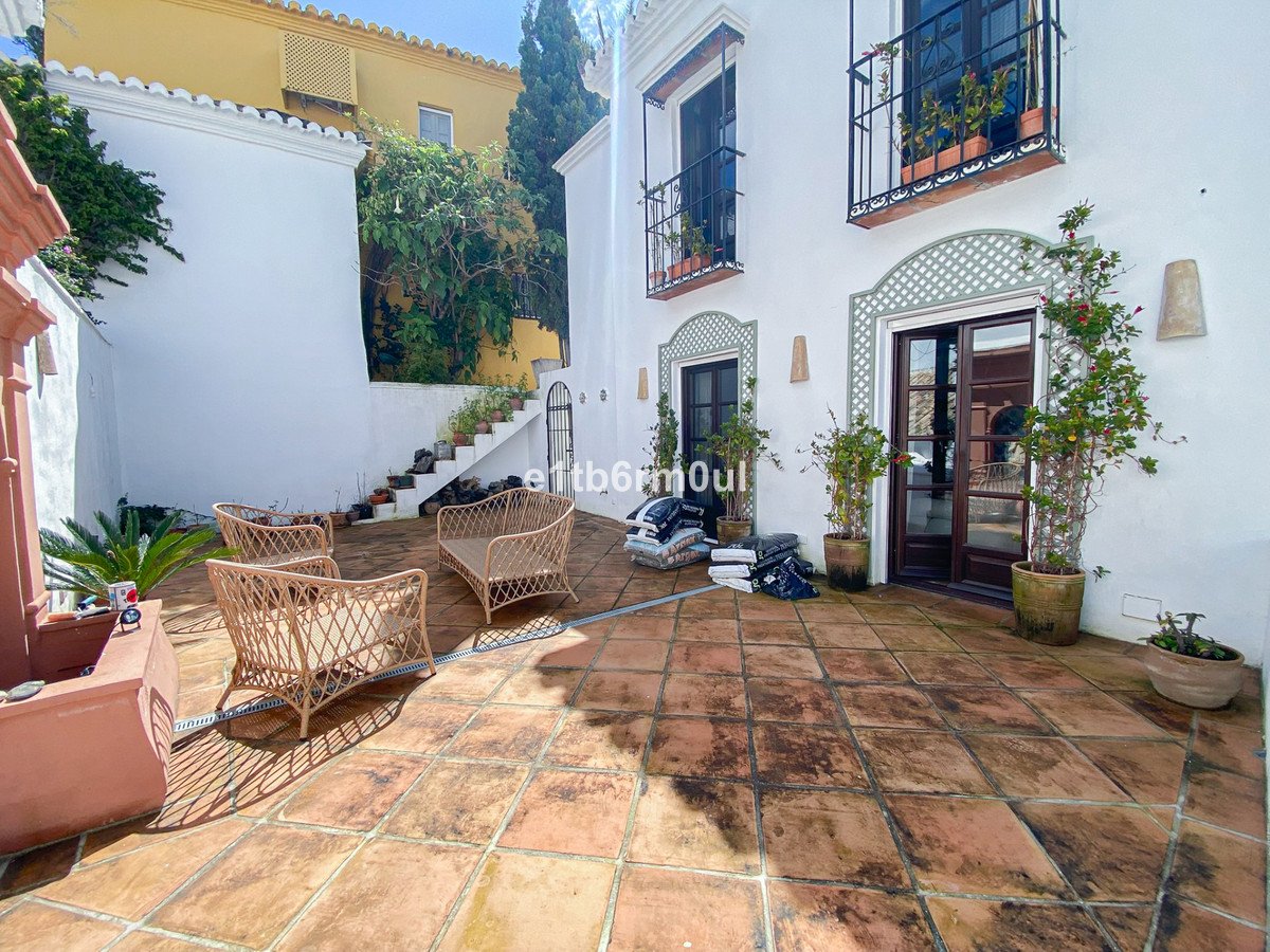 4 Bed Townhouse in The Golden Mile
