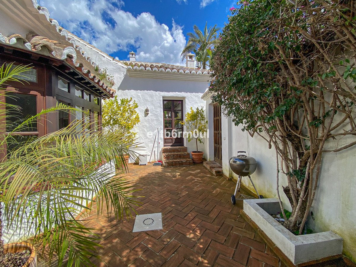 4 Bed Townhouse in The Golden Mile