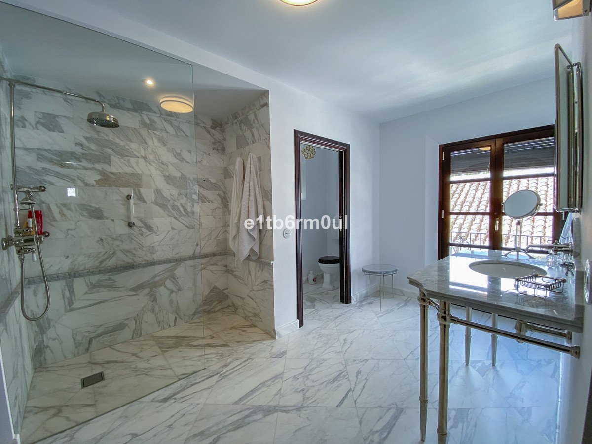 4 Bed Townhouse in The Golden Mile