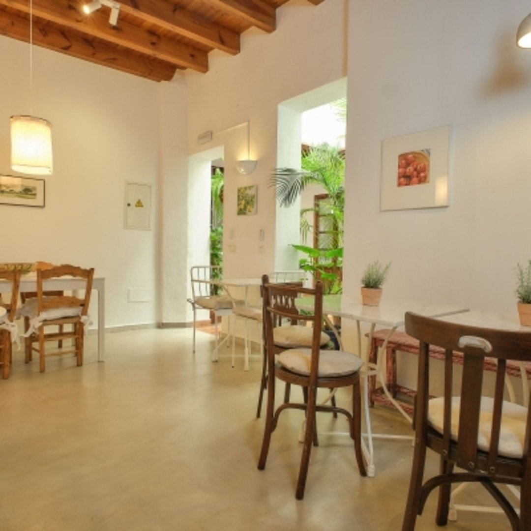 8 Bed Hotel in Marbella