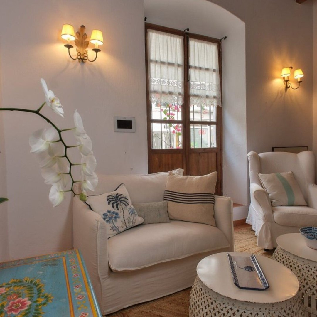8 Bed Hotel in Marbella