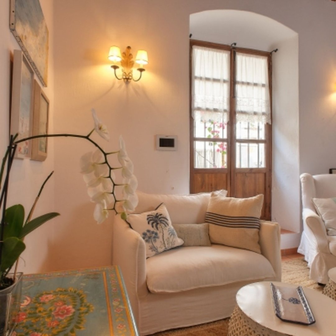 8 Bed Hotel in Marbella