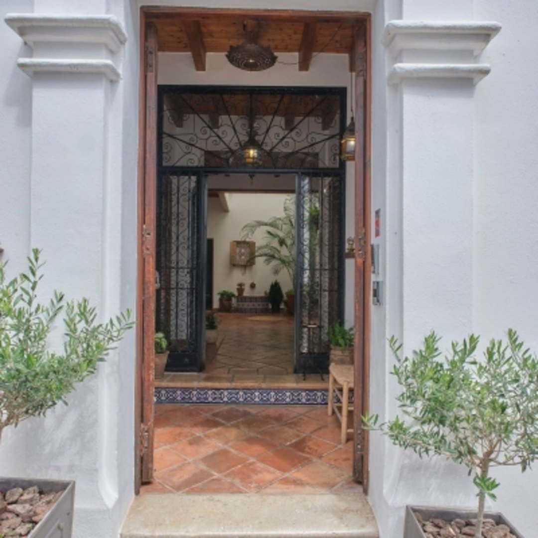 8 Bed Hotel in Marbella