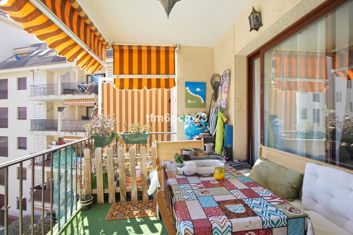 3 Bed Middle Floor Apartment in San Luis de Sabinillas