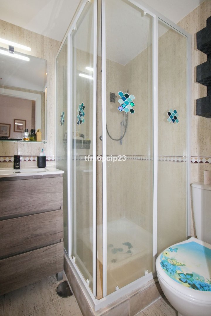 3 Bed Middle Floor Apartment in San Luis de Sabinillas