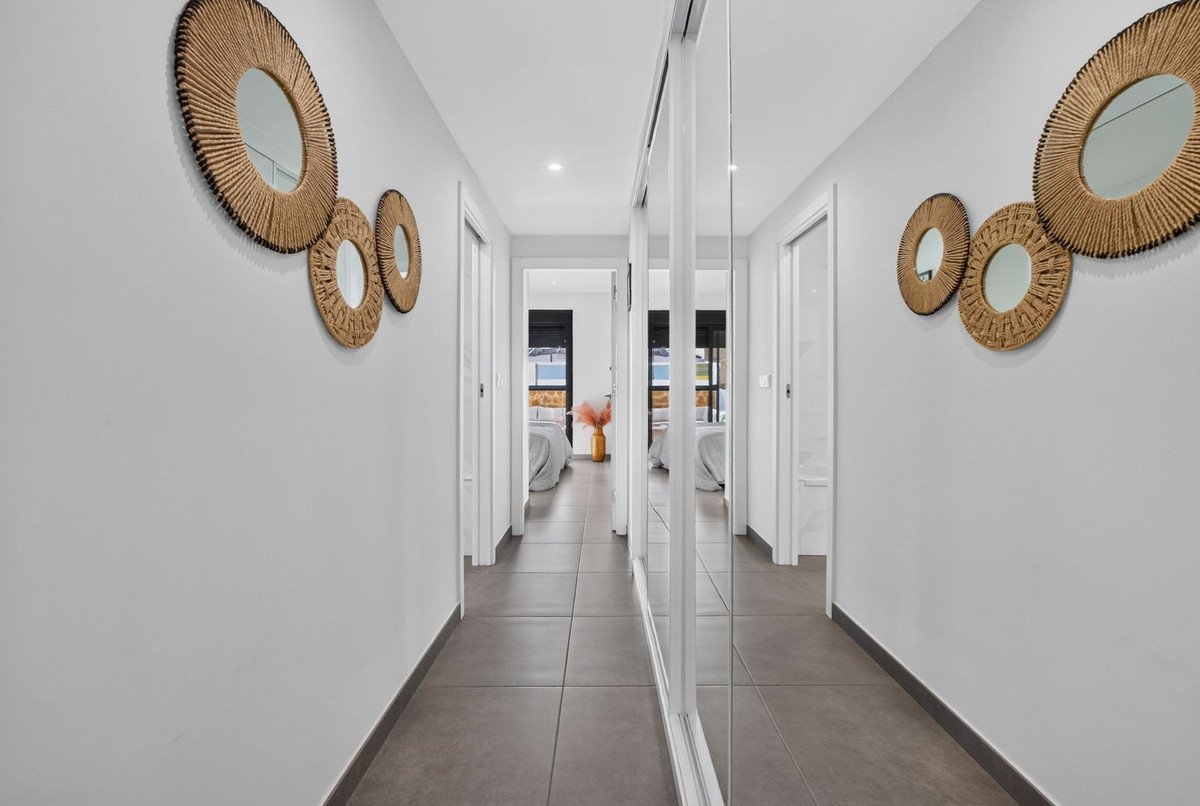 3 Bed Ground Floor Apartment in Villamartin