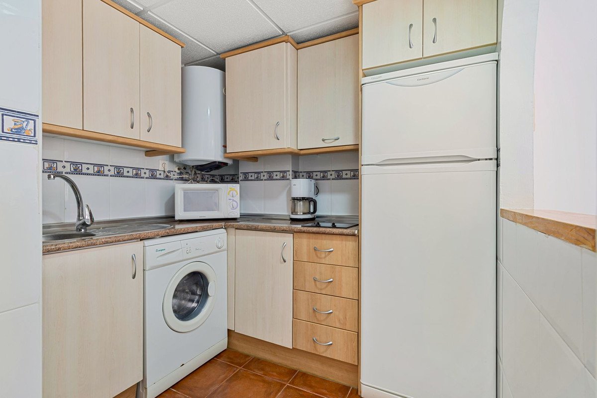 2 Bed Top Floor Apartment in Fuengirola