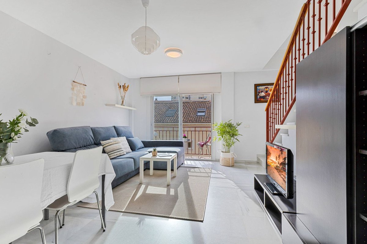 2 Bed Top Floor Apartment in Fuengirola