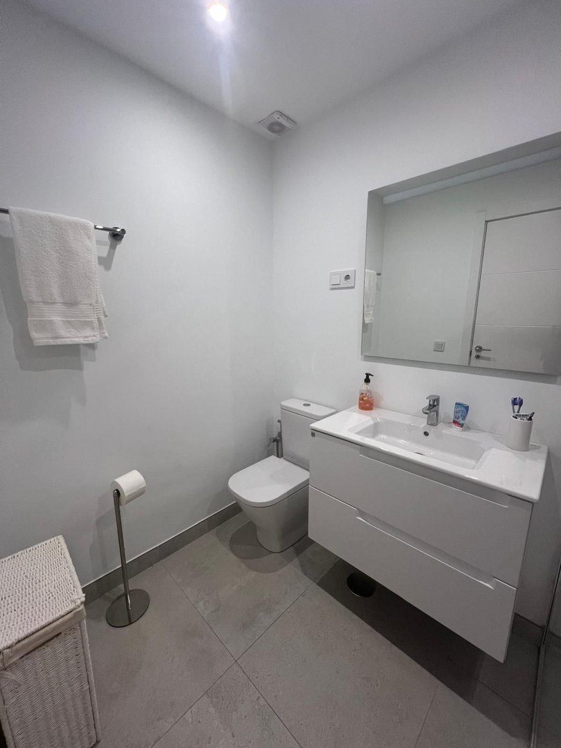 2 Bed Middle Floor Apartment in Mijas