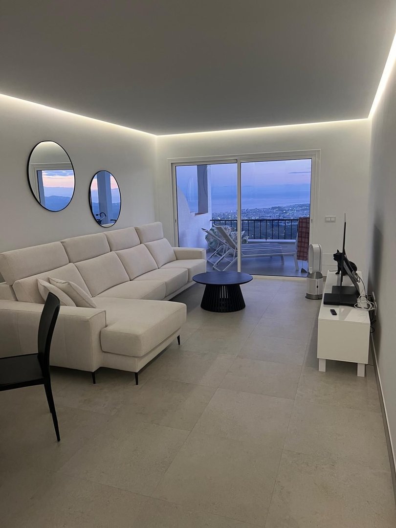 2 Bed Middle Floor Apartment in Mijas