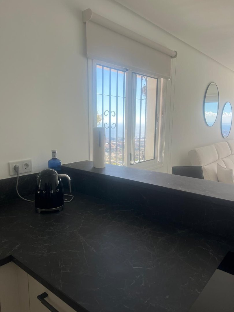 2 Bed Middle Floor Apartment in Mijas