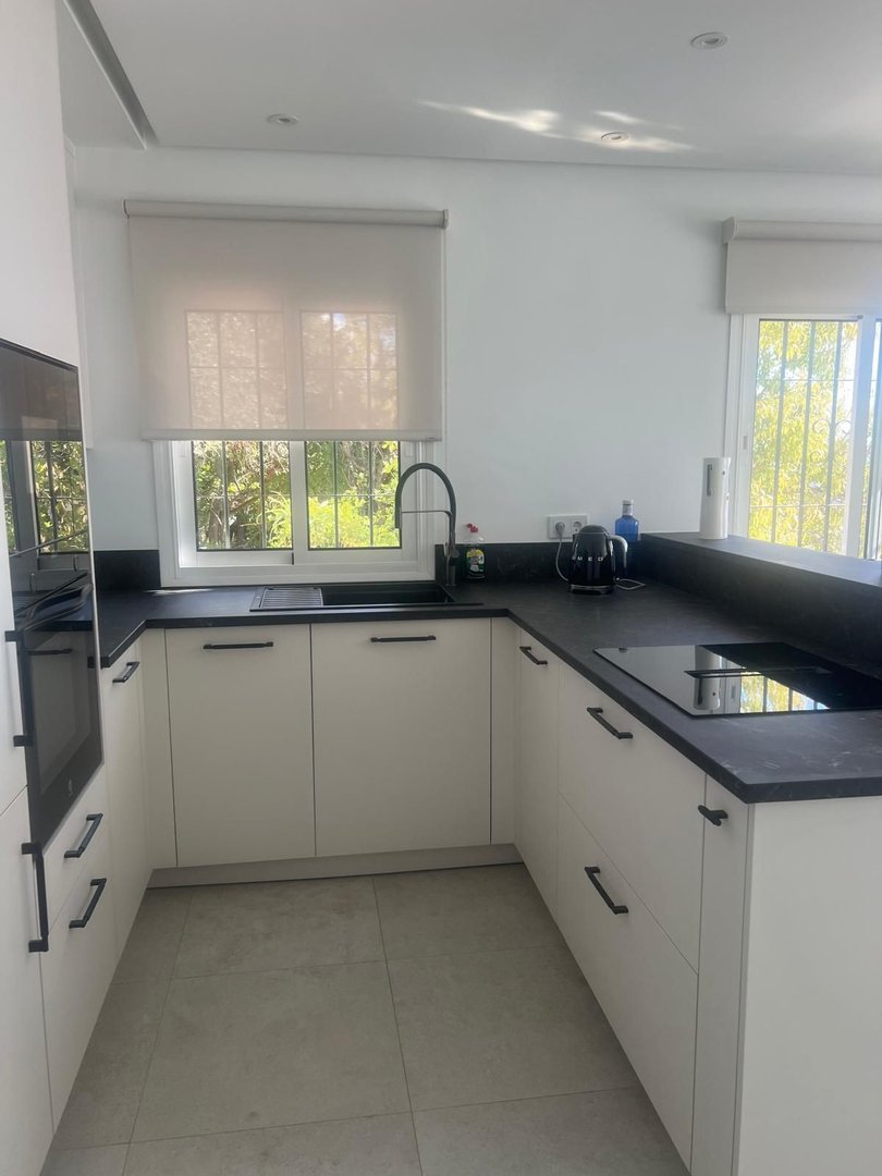 2 Bed Middle Floor Apartment in Mijas