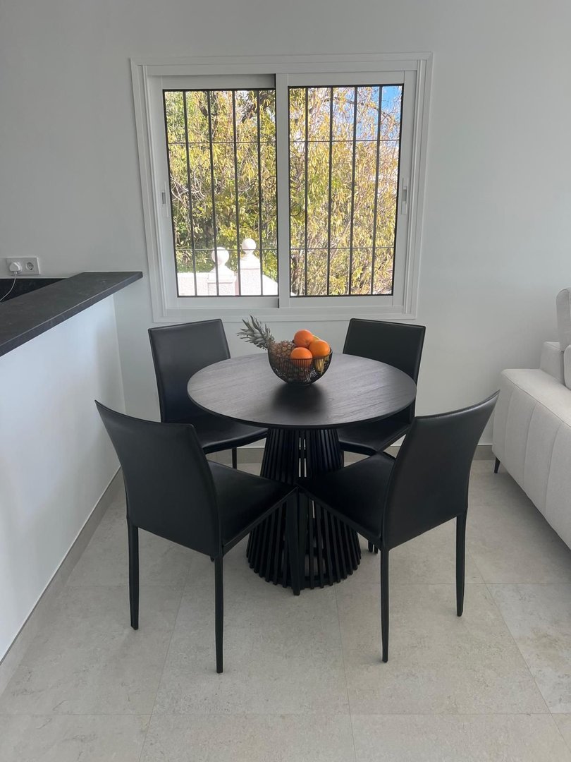 2 Bed Middle Floor Apartment in Mijas
