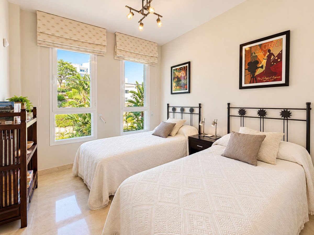 3 Bed Middle Floor Apartment in Benahavís
