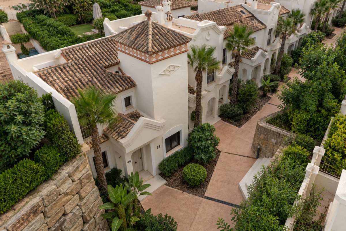 3 Bed Townhouse in Estepona