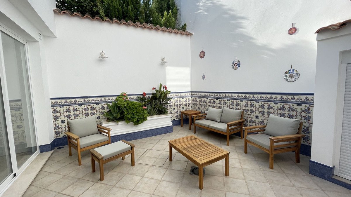 5 Bed Townhouse in Alhaurín el Grande