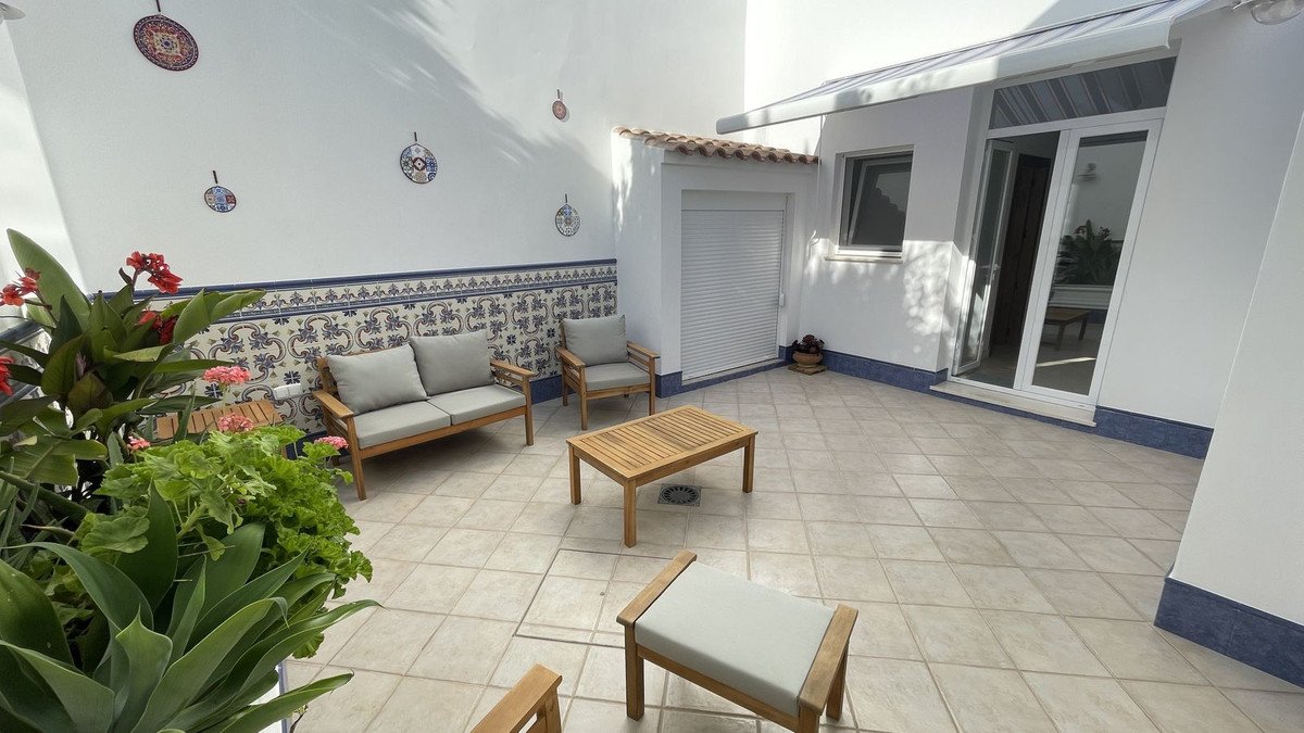 5 Bed Townhouse in Alhaurín el Grande