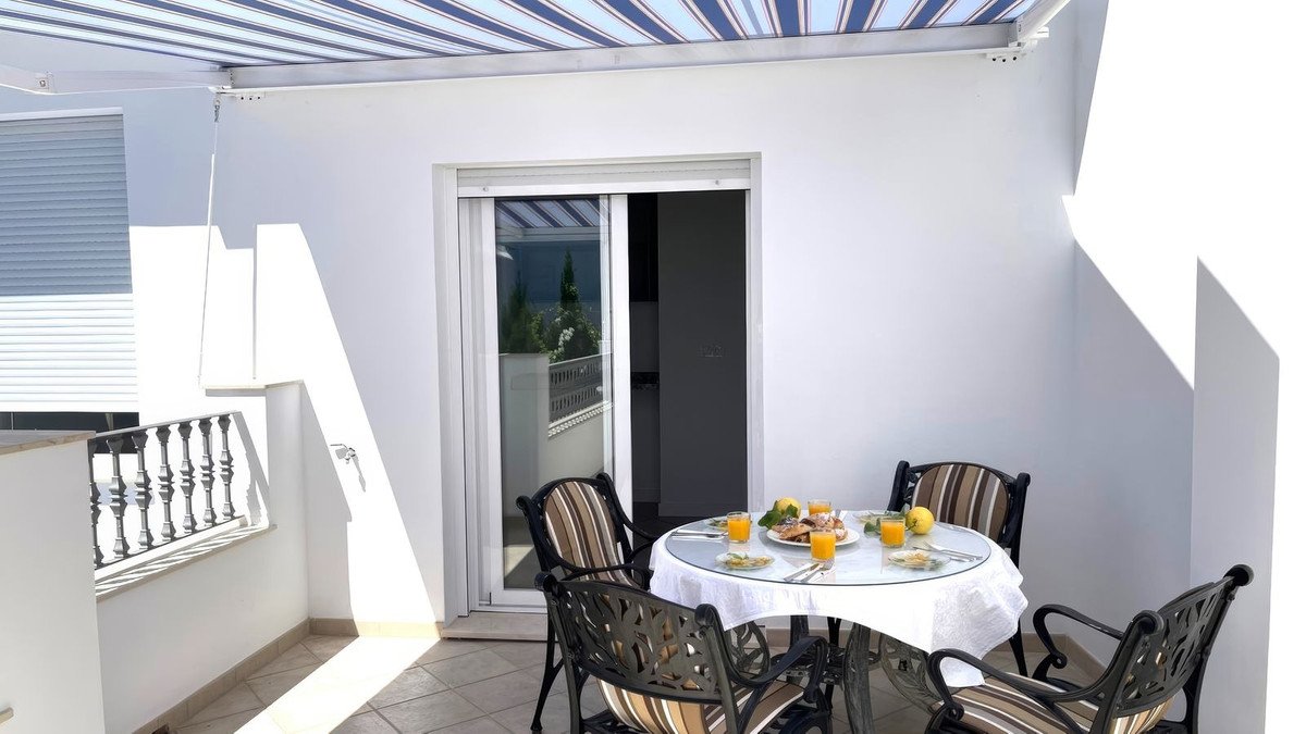 5 Bed Townhouse in Alhaurín el Grande
