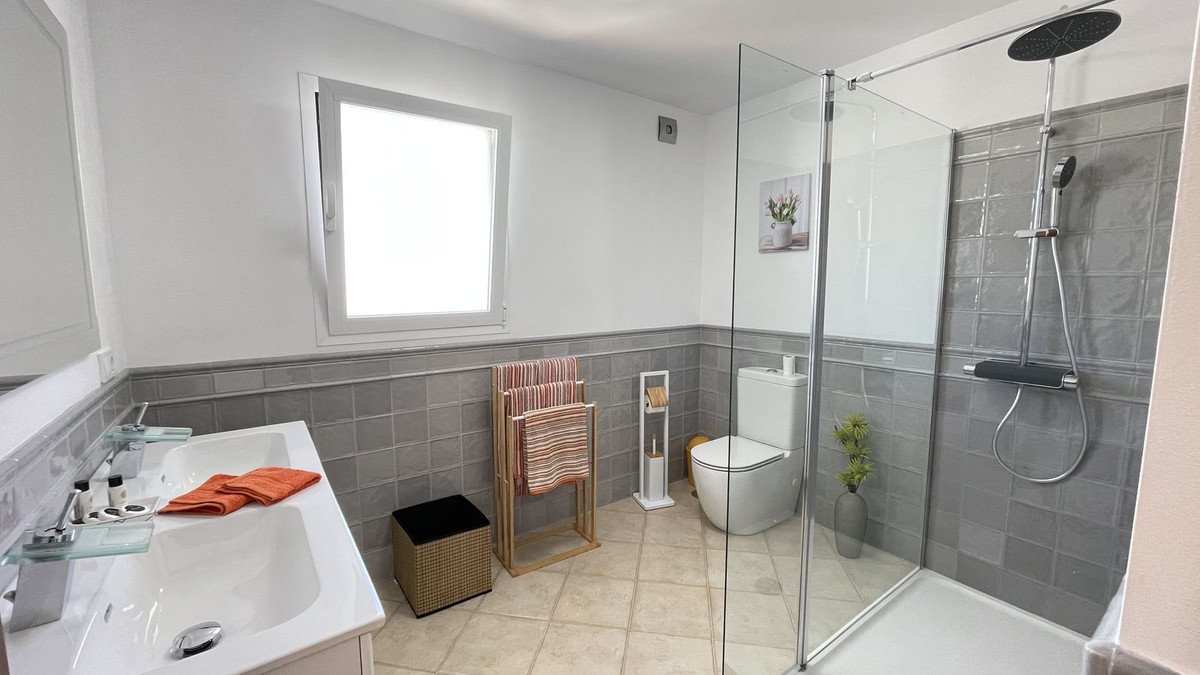 5 Bed Townhouse in Alhaurín el Grande