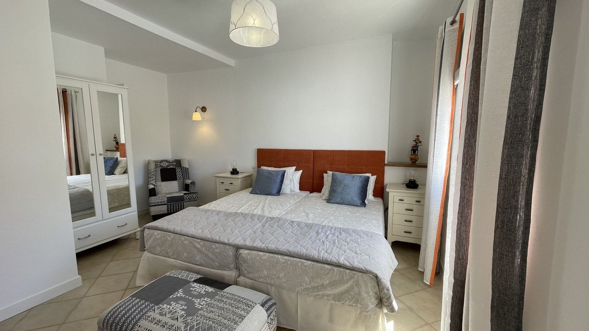 5 Bed Townhouse in Alhaurín el Grande