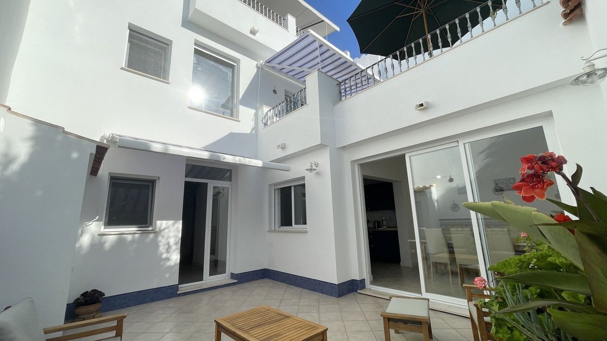 5 Bed Townhouse in Alhaurín el Grande