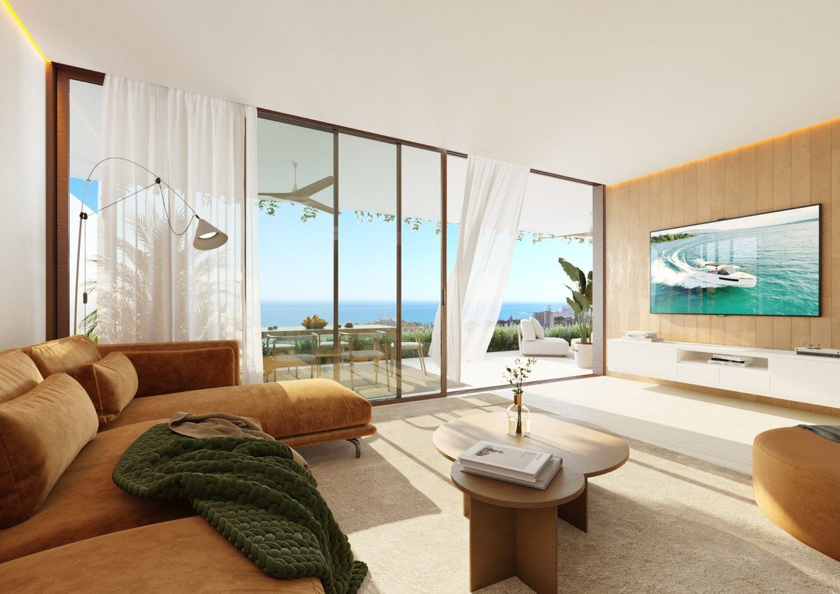 3 Bed Middle Floor Apartment in Fuengirola