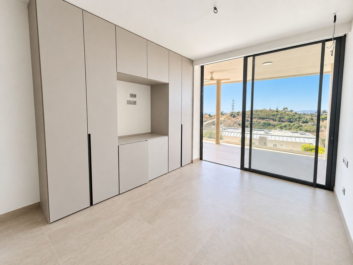 3 Bed Middle Floor Apartment in Fuengirola
