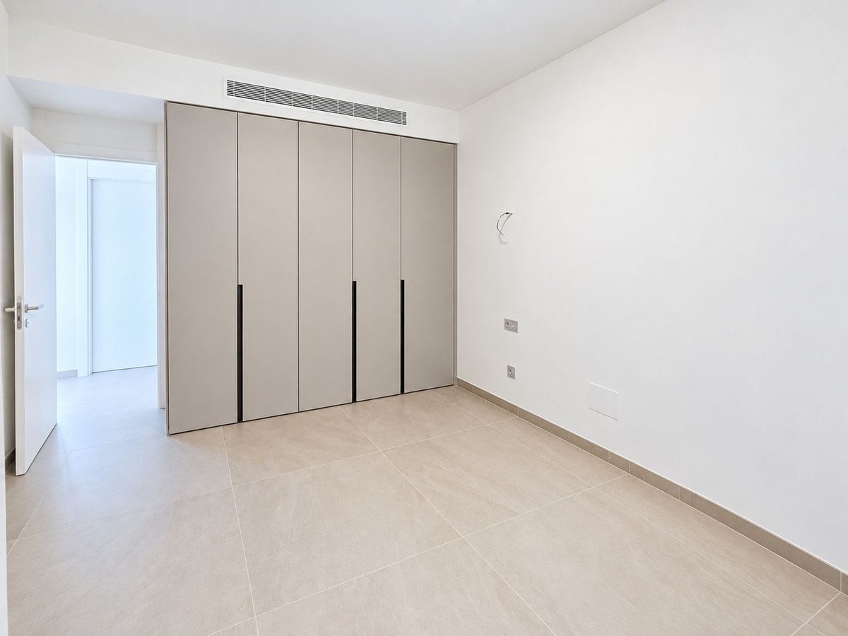 3 Bed Middle Floor Apartment in Fuengirola