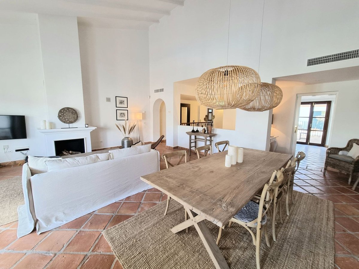 3 Bed Townhouse in Miraflores