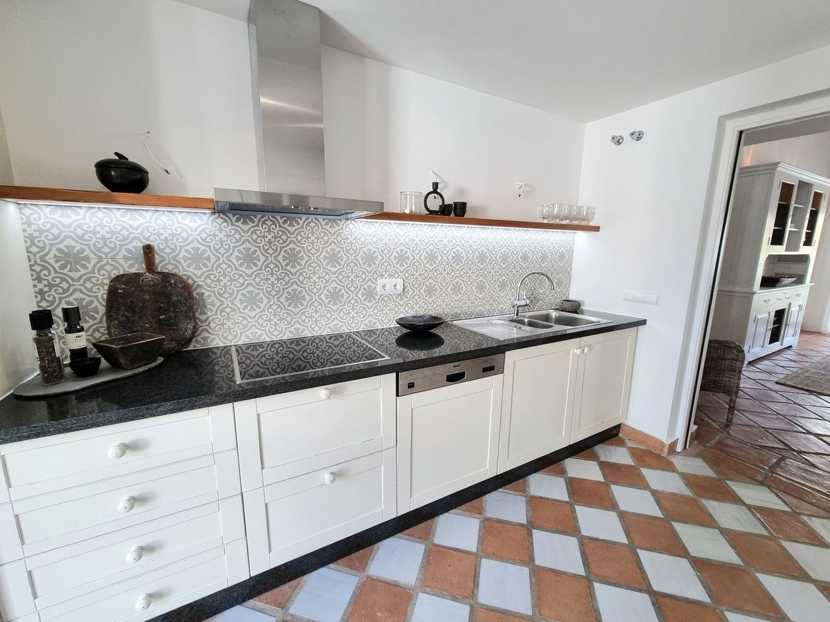 3 Bed Townhouse in Miraflores