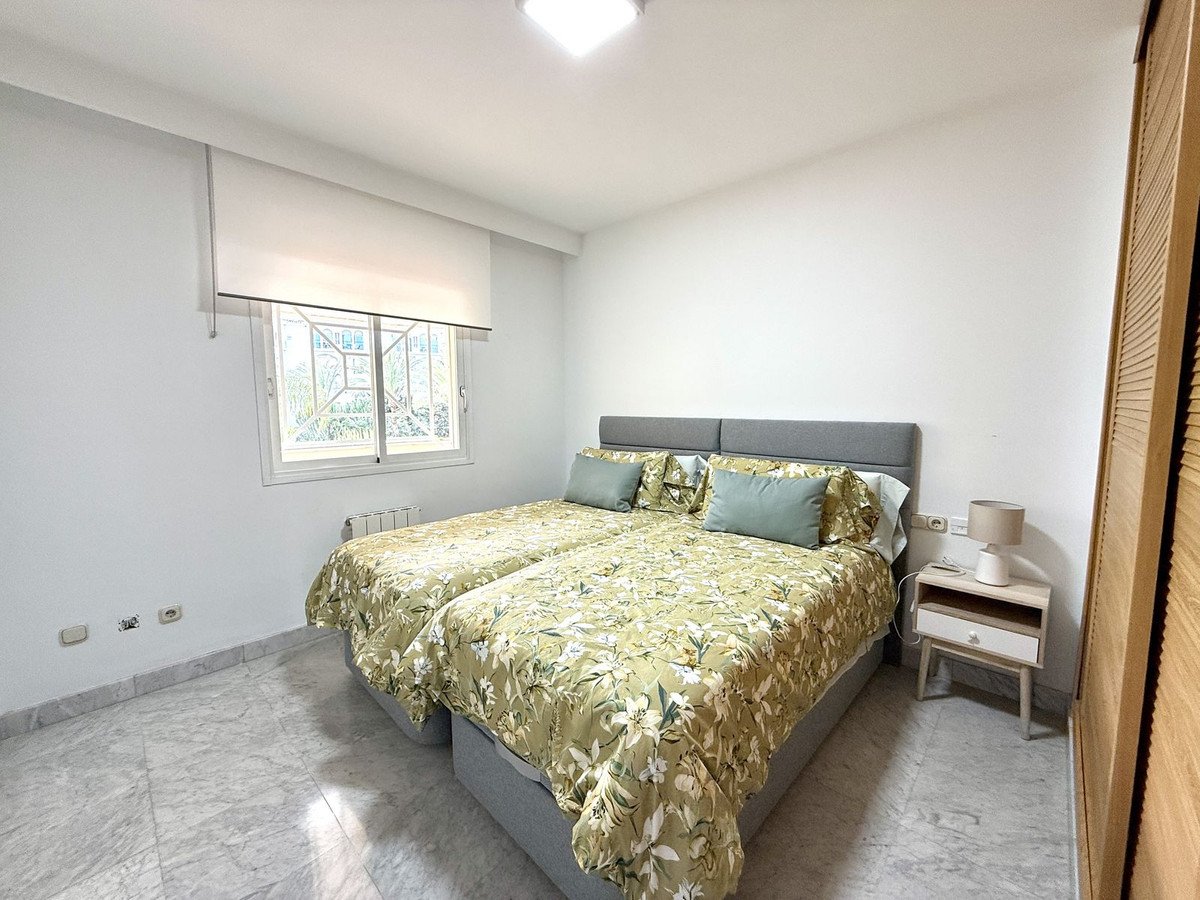 3 Bed Middle Floor Apartment in Puerto Banús