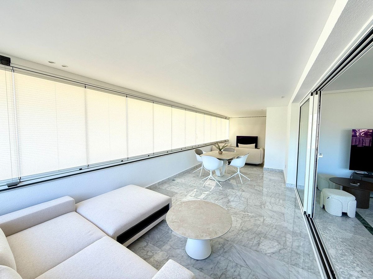 3 Bed Middle Floor Apartment in Puerto Banús