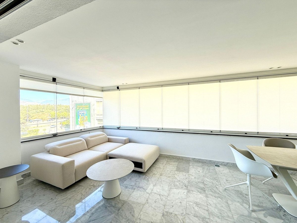 3 Bed Middle Floor Apartment in Puerto Banús