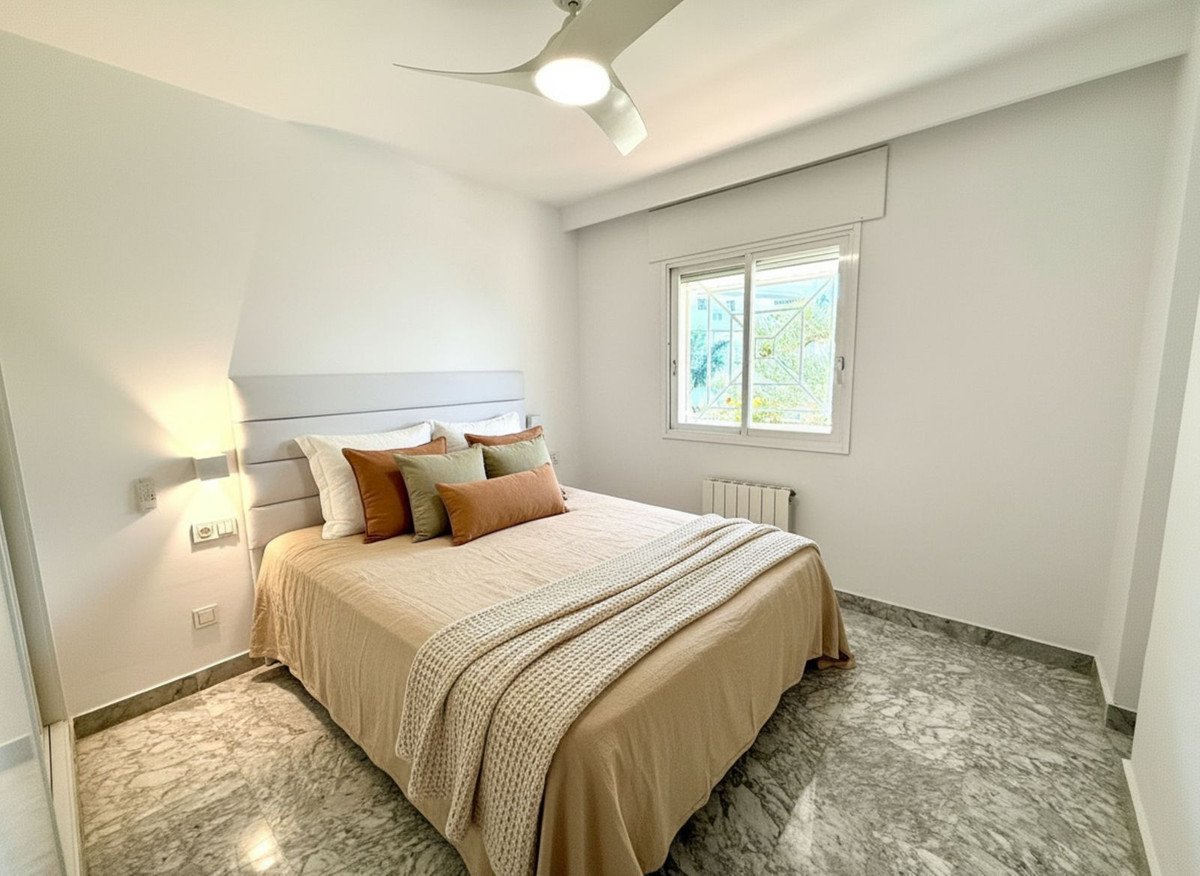 3 Bed Middle Floor Apartment in Puerto Banús