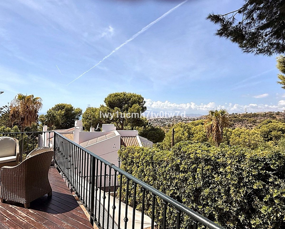 6 Bed Detached Villa in Málaga