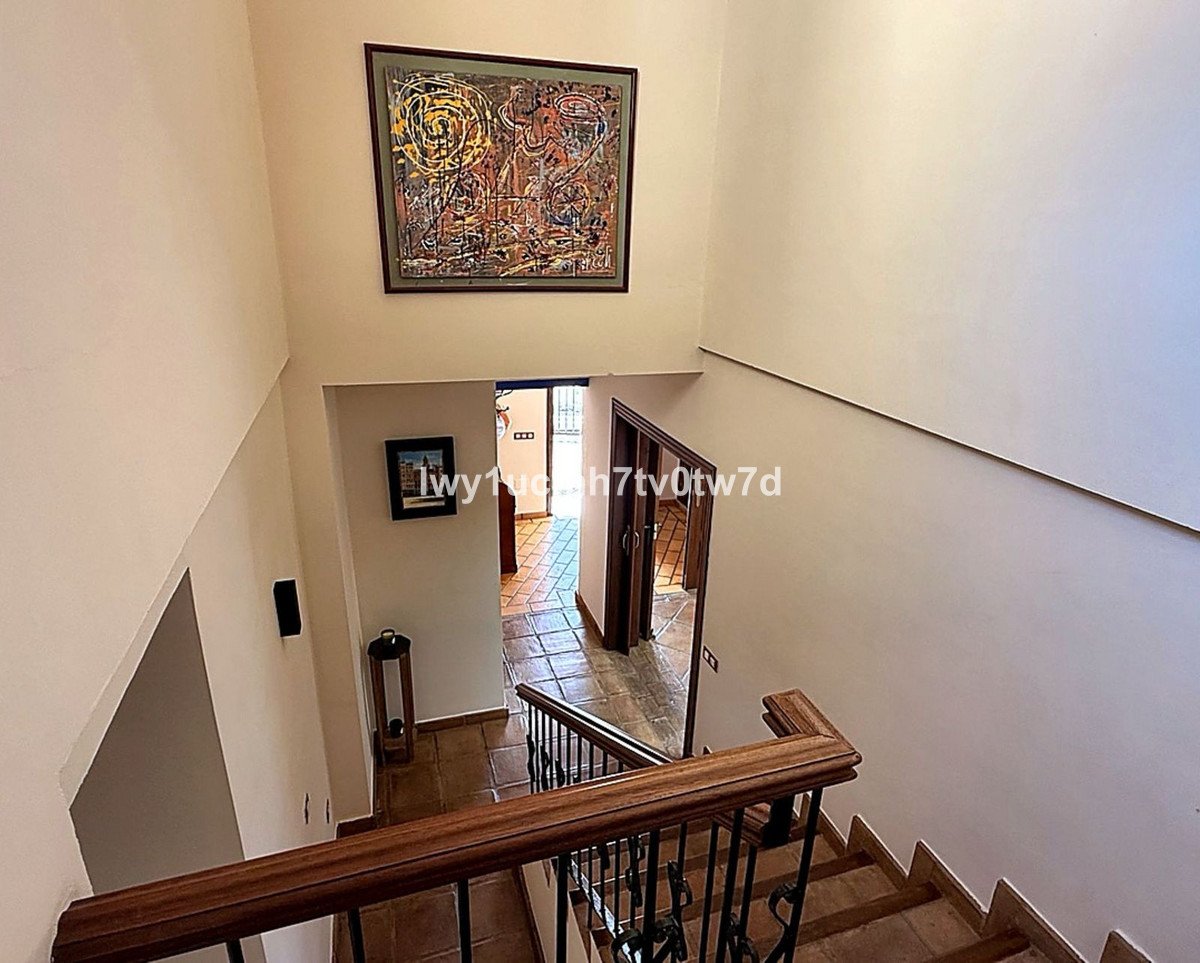 6 Bed Detached Villa in Málaga