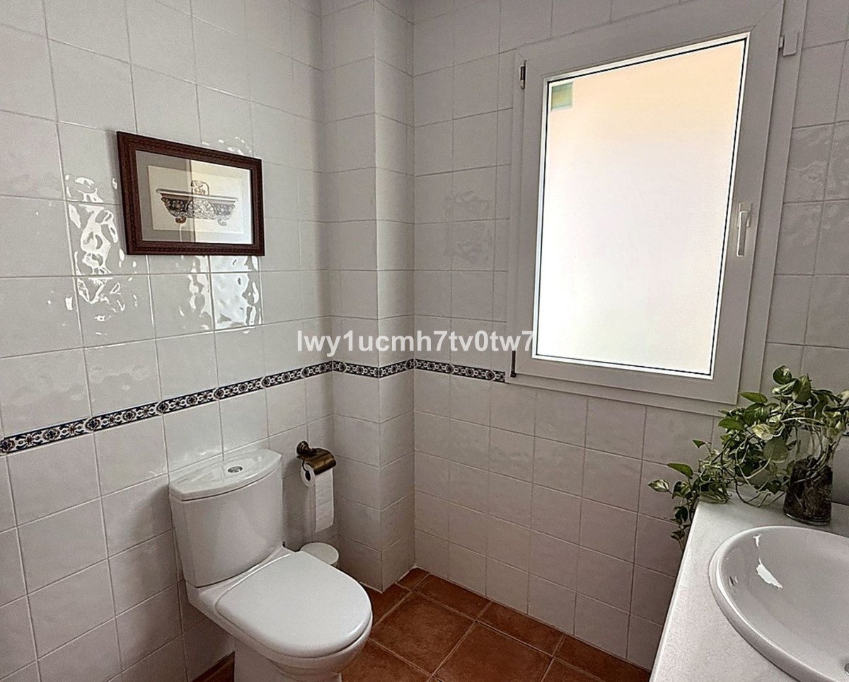6 Bed Detached Villa in Málaga