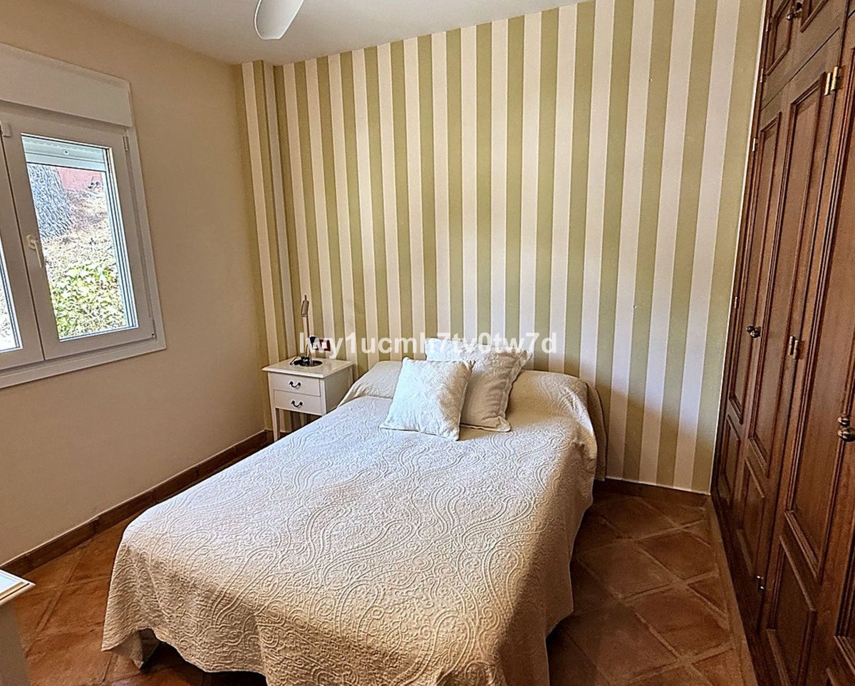 6 Bed Detached Villa in Málaga