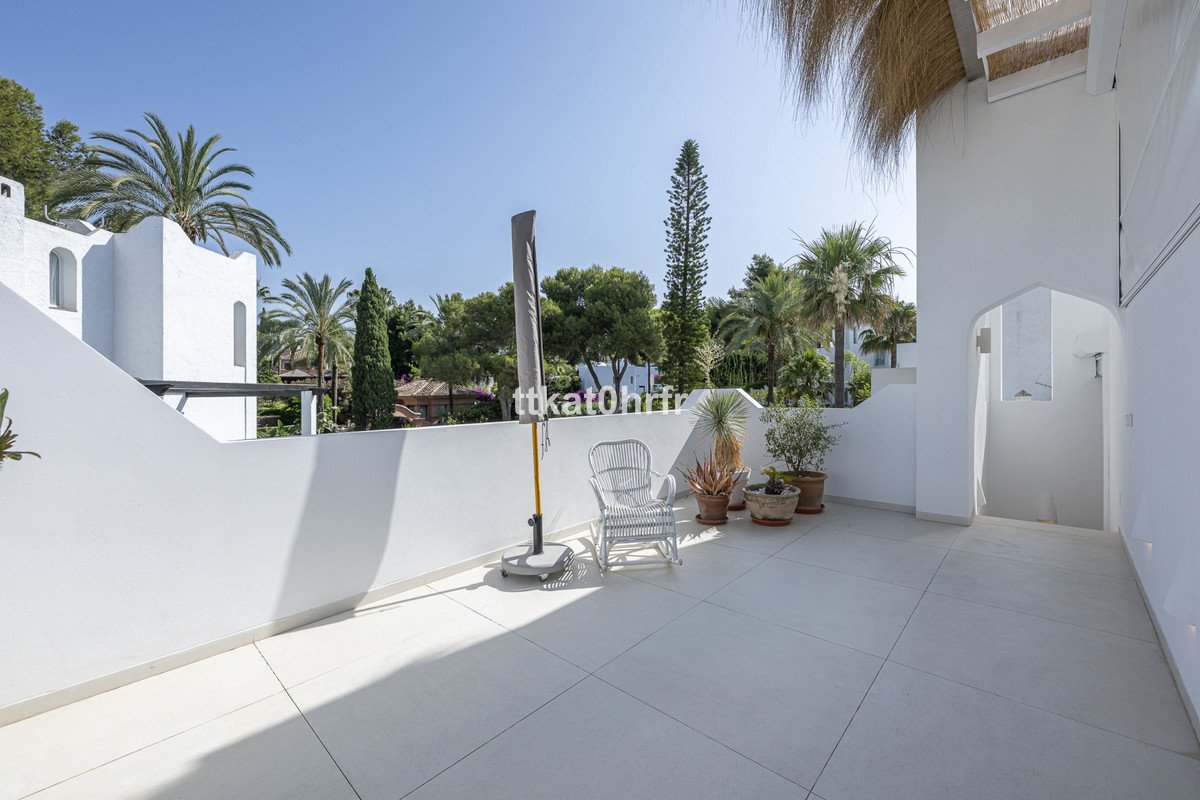 4 Bed Detached Villa in Nueva Andalucía