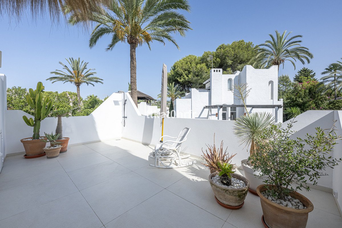 4 Bed Detached Villa in Nueva Andalucía
