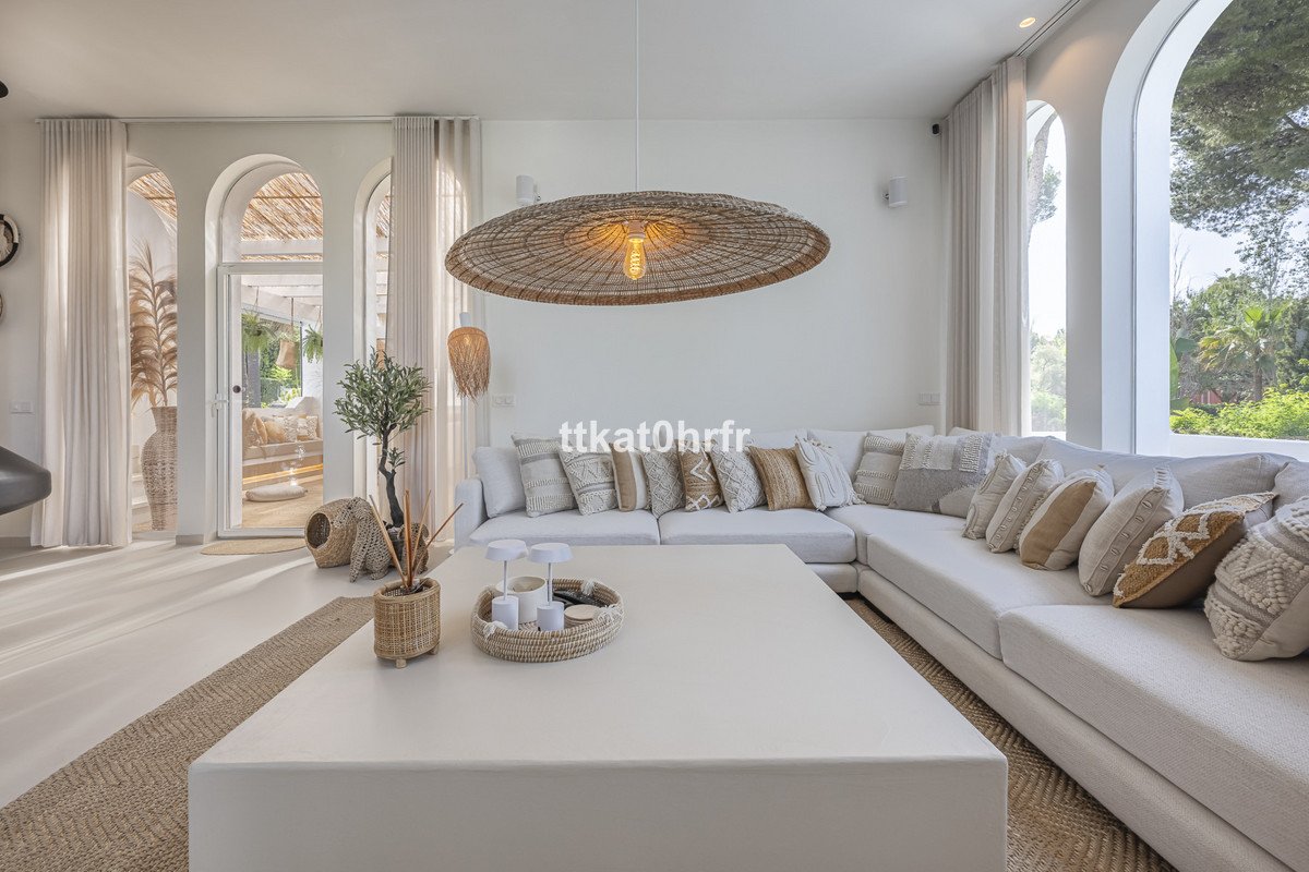 4 Bed Detached Villa in Nueva Andalucía