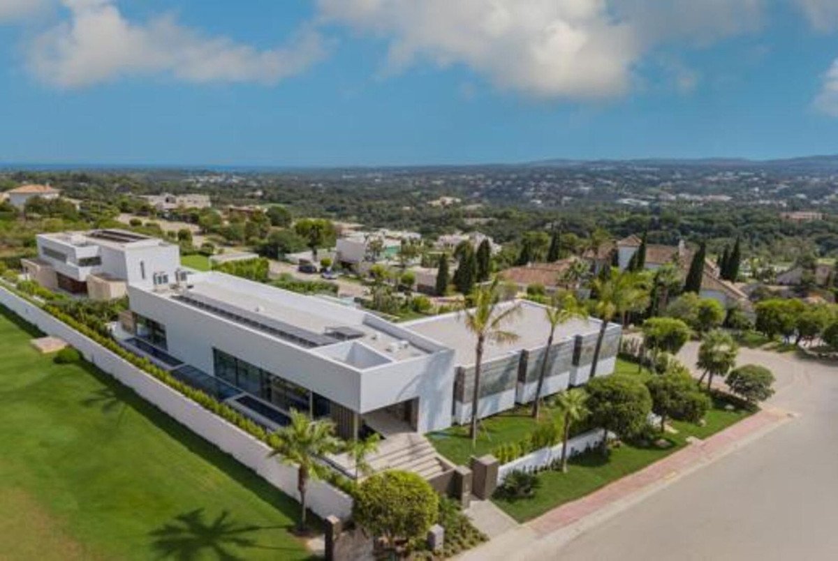 6 Bed Detached Villa in Sotogrande