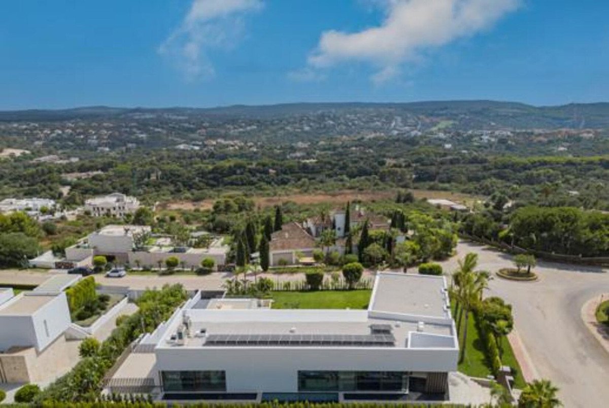 6 Bed Detached Villa in Sotogrande