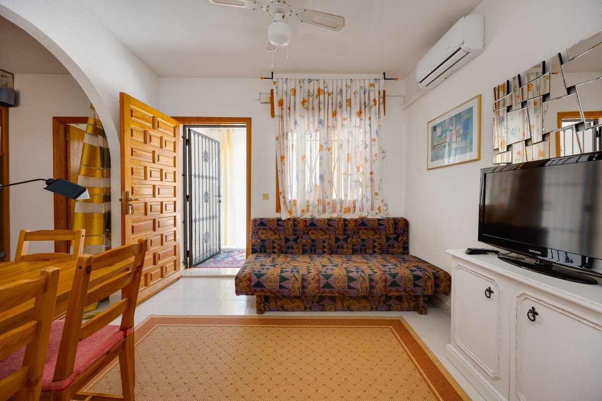 1 Bed Ground Floor Apartment in Orihuela Costa