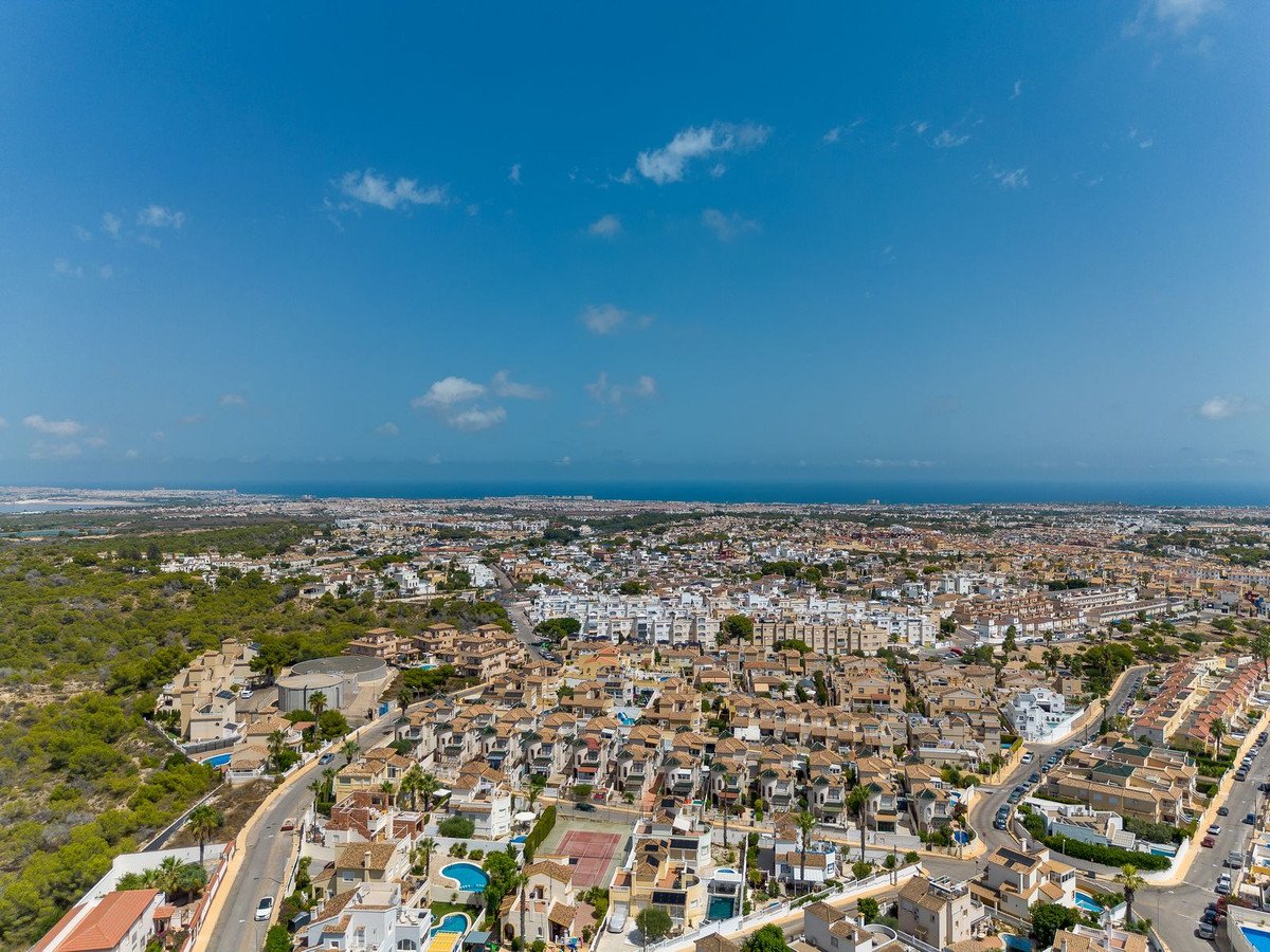 1 Bed Ground Floor Apartment in Orihuela Costa