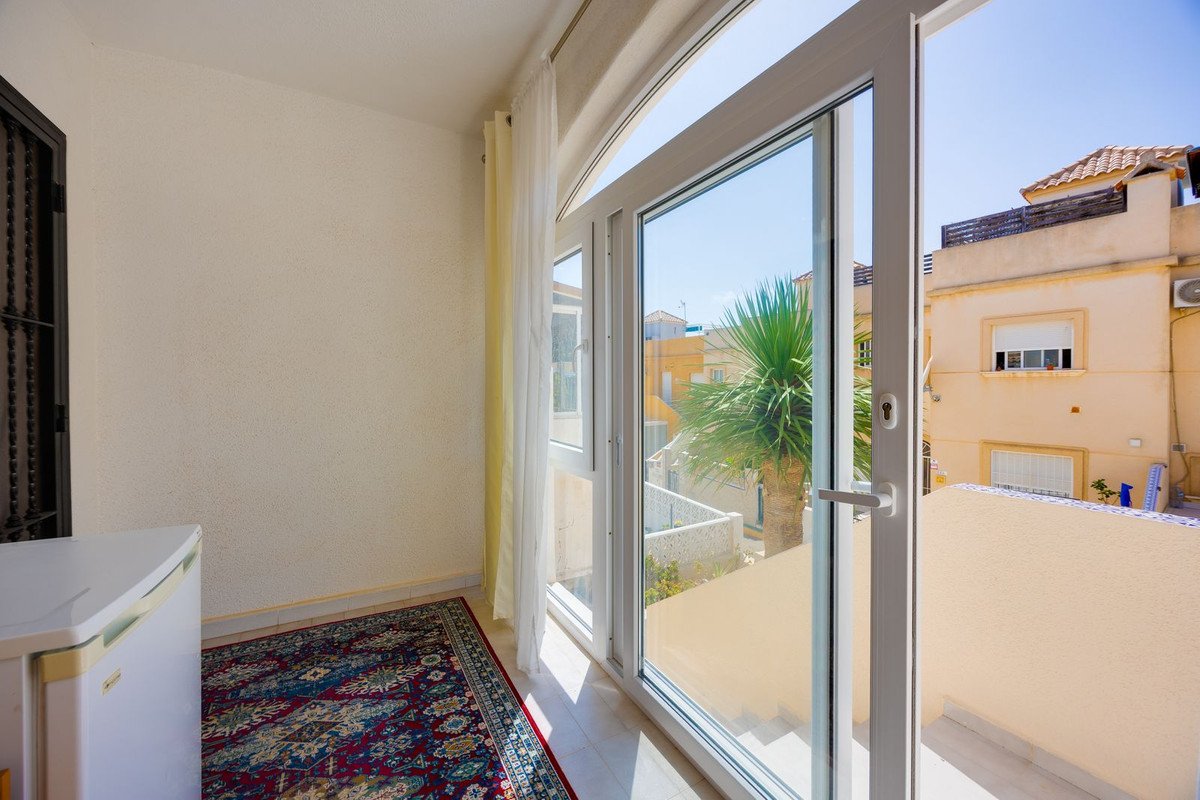 1 Bed Ground Floor Apartment in Orihuela Costa