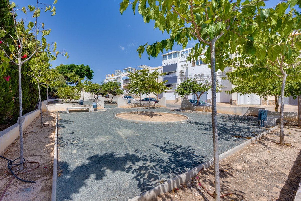1 Bed Ground Floor Apartment in Orihuela Costa